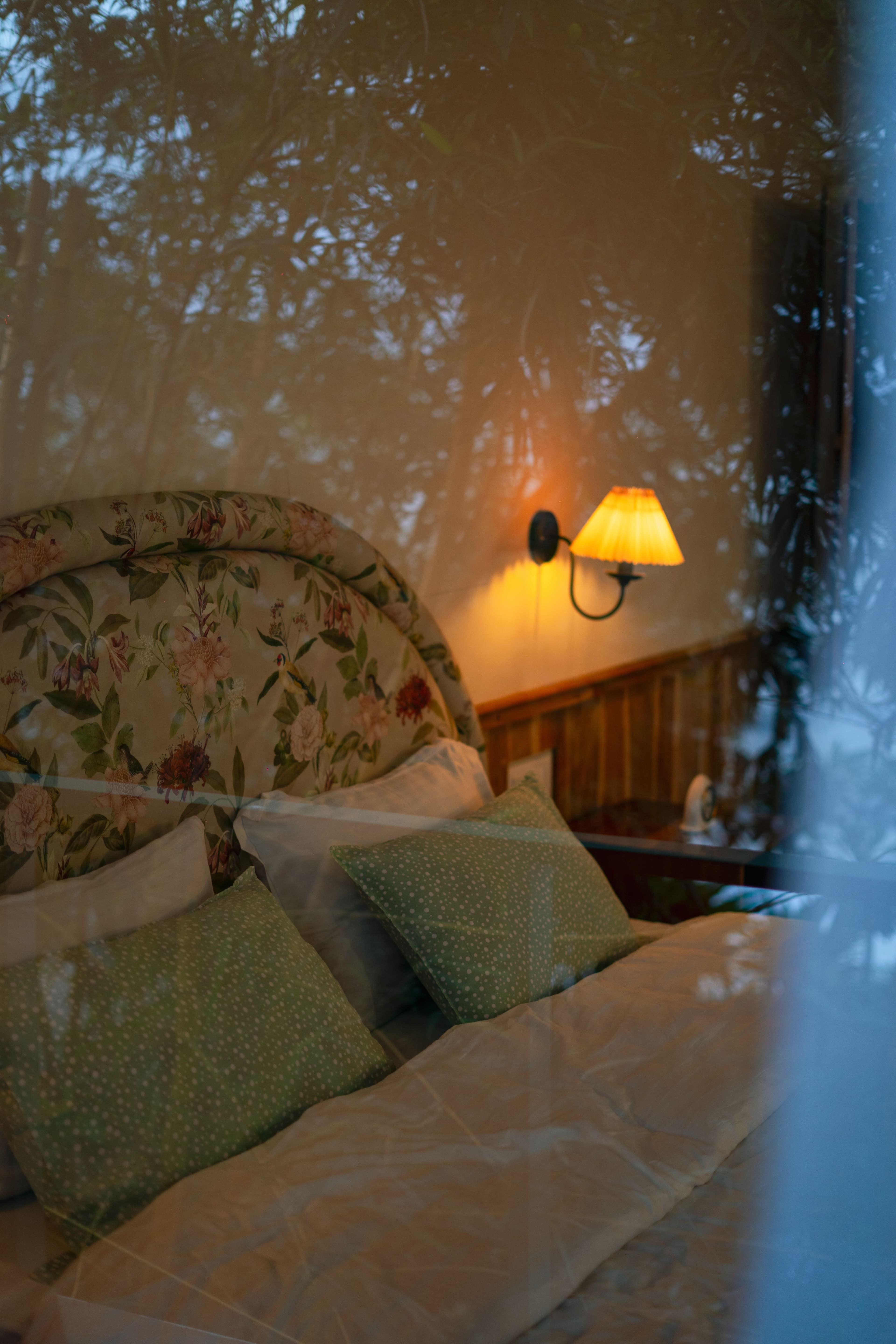Landscape View Room preview 1